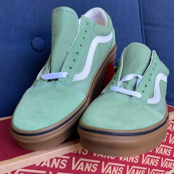 Vans Men’s Old Skool Gum Basil/True White Sneakers - Picture 7 of 16
